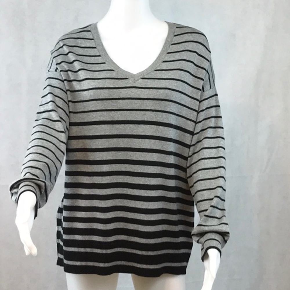 gray black striped pullover sweater shirt 18/20